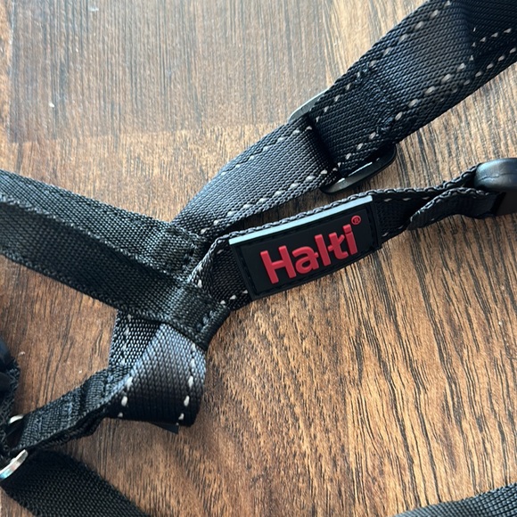 Halti Headcollar size 2 NWOT - Picture 4 of 9